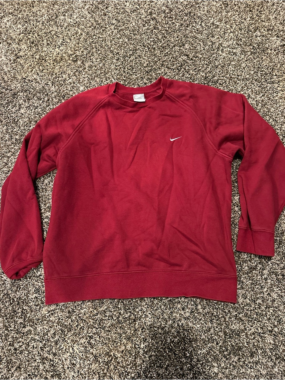 Nike Men's Red Crewneck Sweatshirt